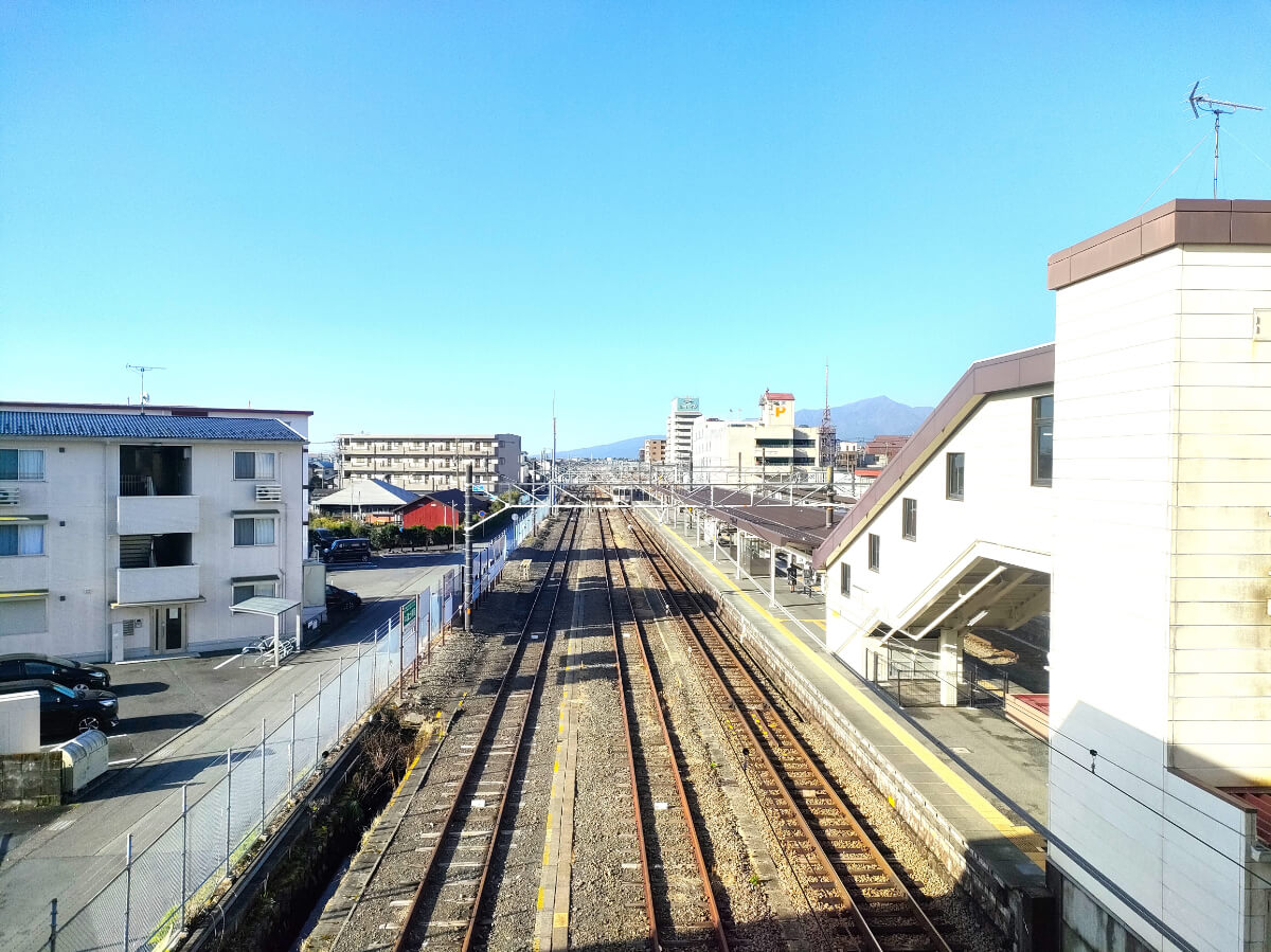 御殿場駅 連絡通路から見た線路の様子