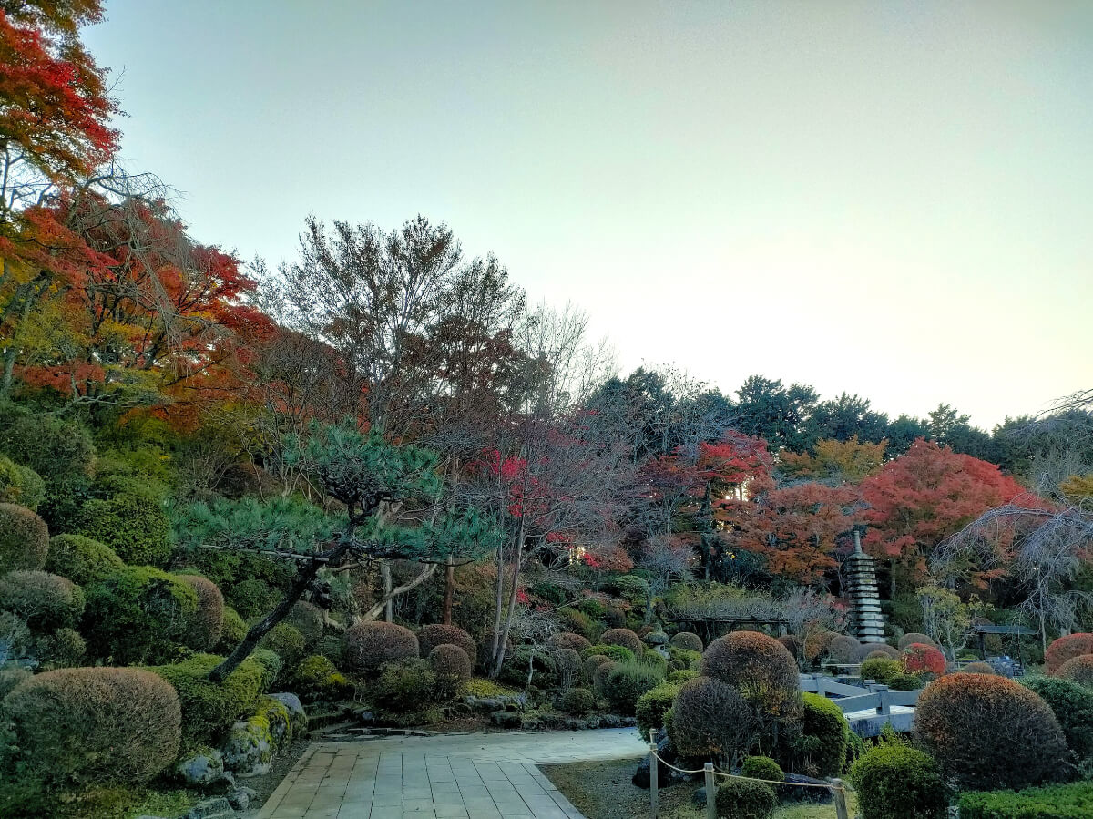 日本山妙法寺 庭園