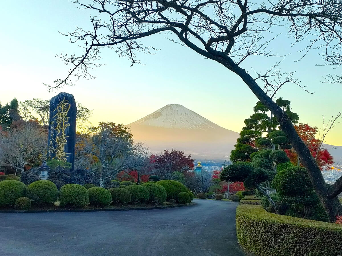 観音堂付近から見た富士山