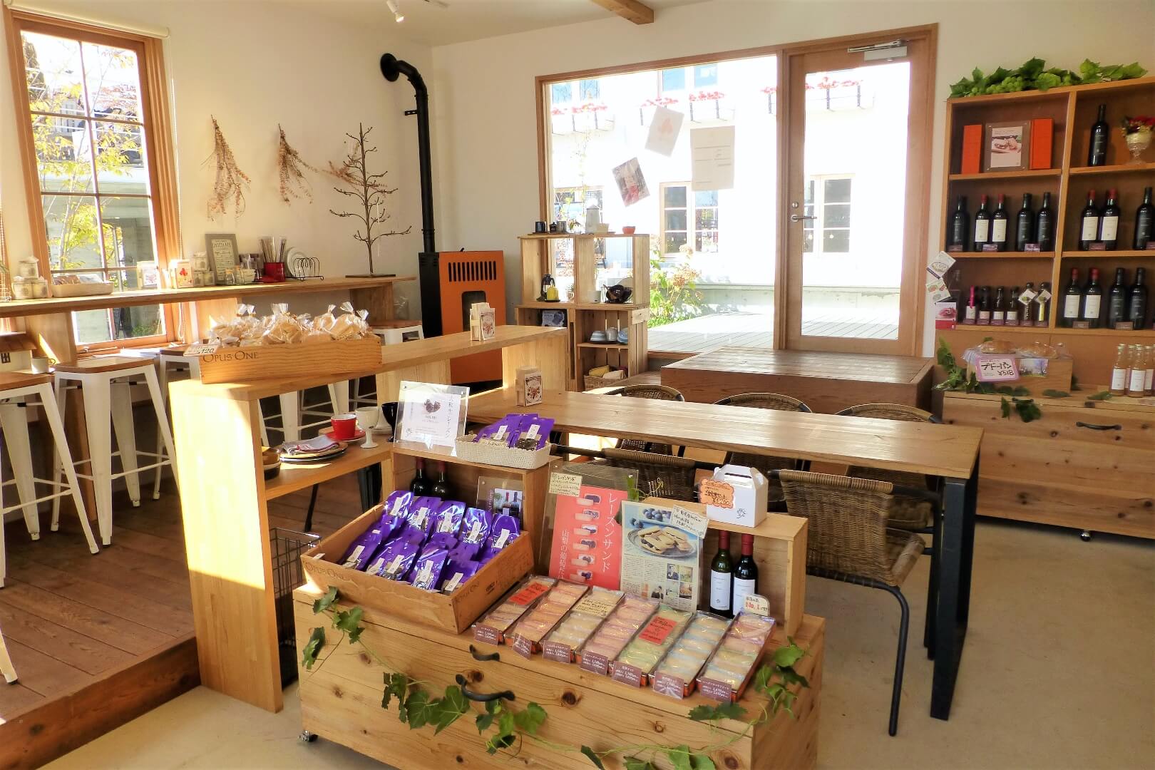 富士大石ハナテラス 葡萄屋kofu ハナテラスcafe