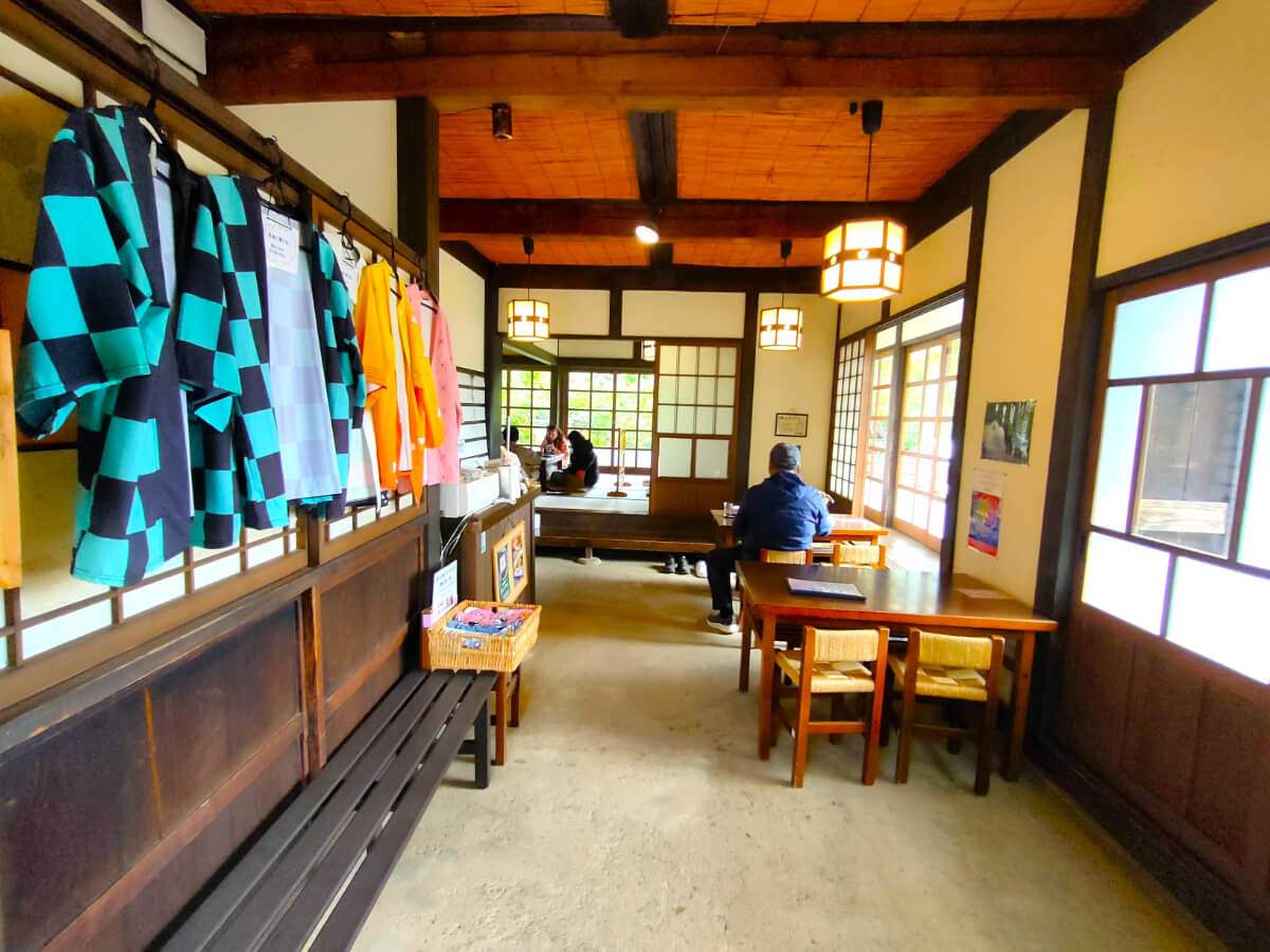西湖いやしの里根場 茶処 青龍亭