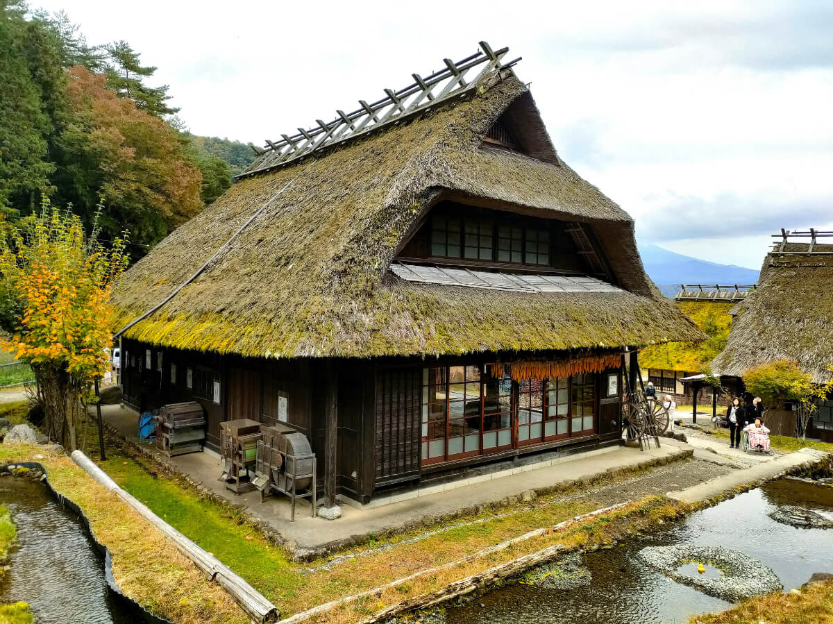 西湖いやしの里根場 せせらぎ屋