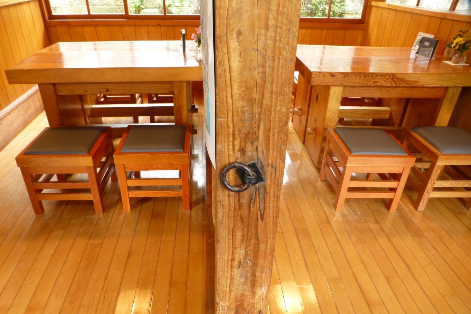 沼津御用邸記念公園 喫茶主馬の店内