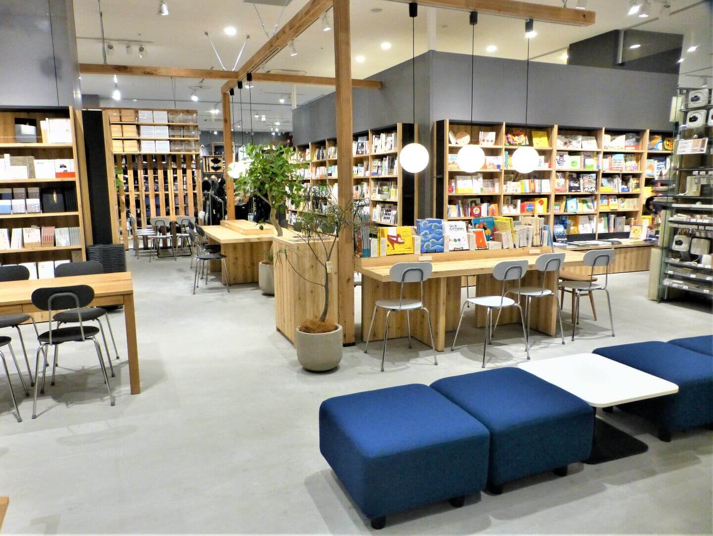 ららぽーと沼津 無印良品「MUJI BOOKS」