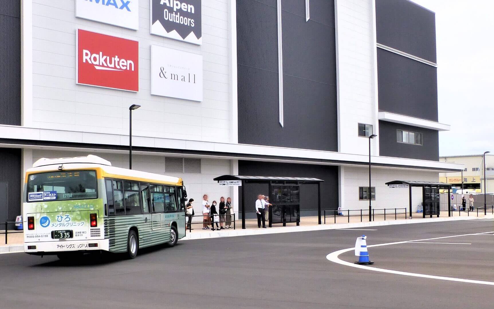 ららぽーと沼津 バス乗り場