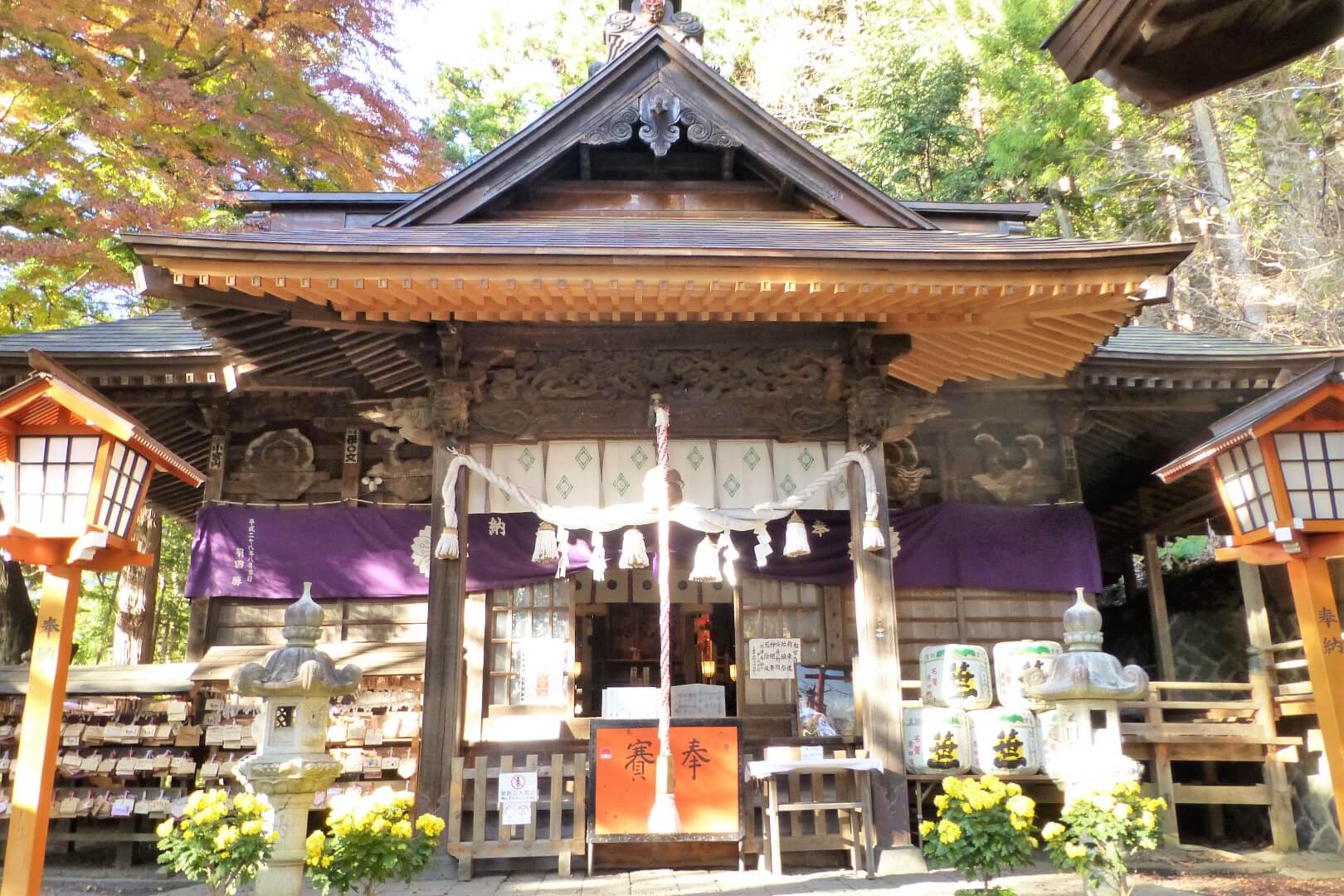 新倉富士浅間神社 本殿